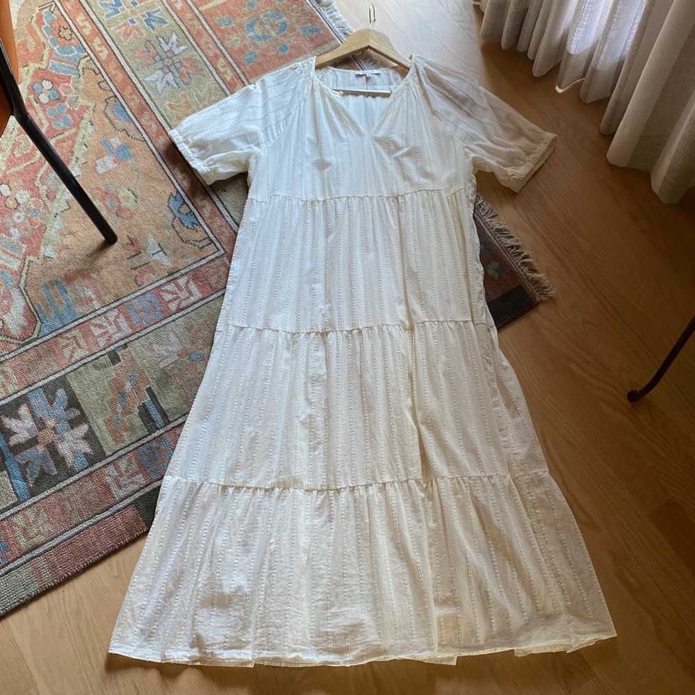 Bubble-Sleeve Tiered Midi Dress in Textural Stripe - White - Large